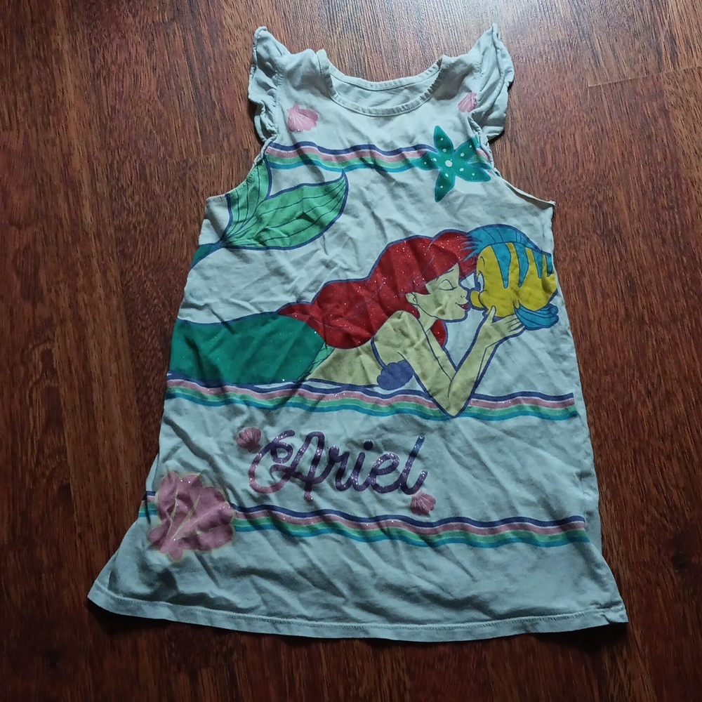 ✨️3/10$✨️Disney‎ tank top